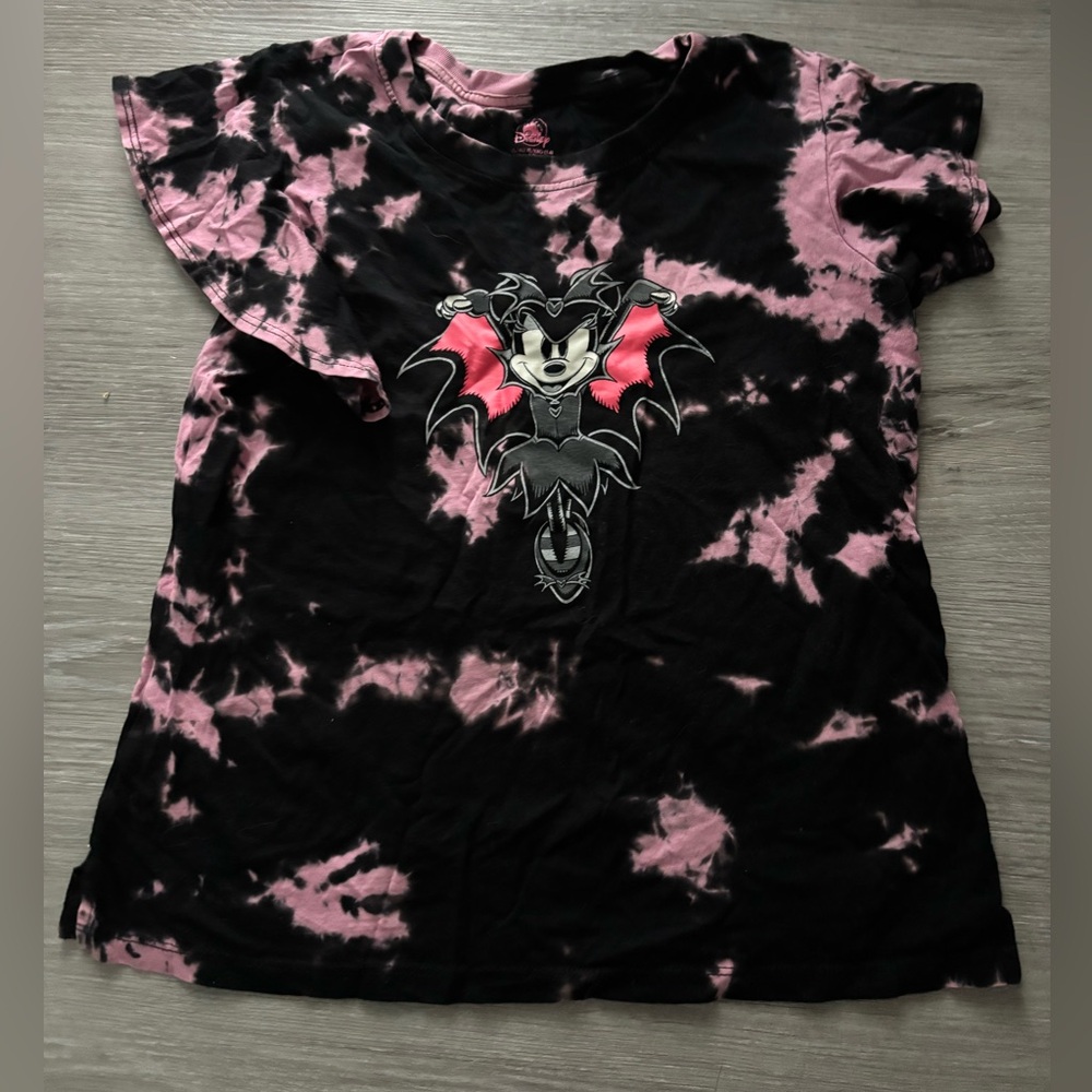 Disney Parks Minnie Mouse Vampire Tie-
Dye T-Shirt (Pink & Black) - XL
